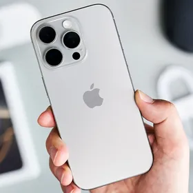 IPhone 16 KAROPKASYZ ALYAS S25
