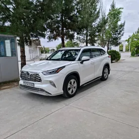 Toyota Highlander 2020