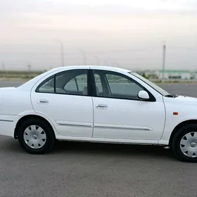 Nissan Sunny 2004