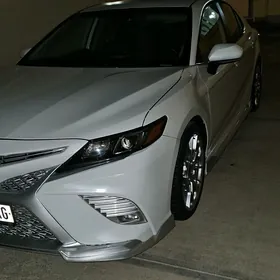 Toyota Camry 2023