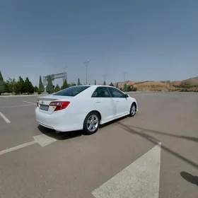 Toyota Camry 2012