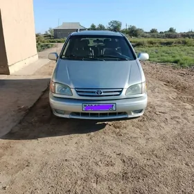 Toyota Sienna 2001