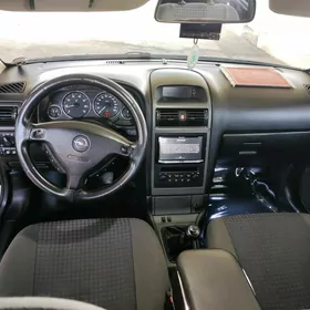 Opel Astra 2003