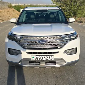 Ford Explorer 2022