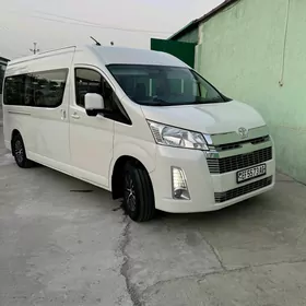 Toyota Hiace 2019