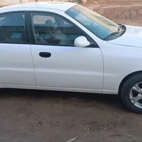 Daewoo Lanos 1999