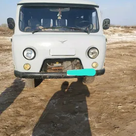 UAZ 2206 2001