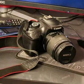 Canon 1100D