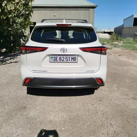 Toyota Highlander 2020