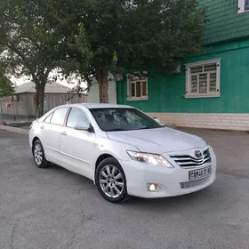 Toyota Camry 2010