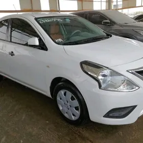 Nissan Sunny 2020