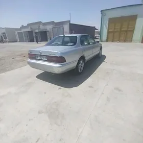 Lexus LS 1995