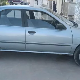 Nissan Sunny 1995