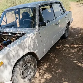 Lada 2104 1983