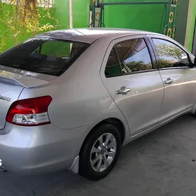 Toyota Yaris 2009