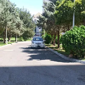 Toyota Yaris 2006