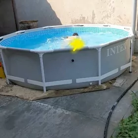 бассейн