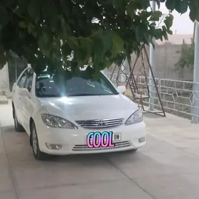 Toyota Camry 2004