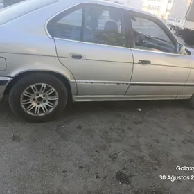 BMW 525 1991