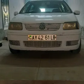 Volkswagen Polo 2001