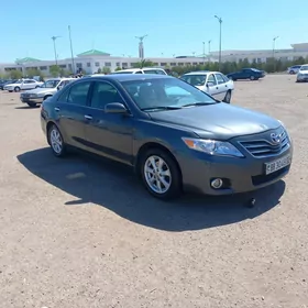 Toyota Camry 2010