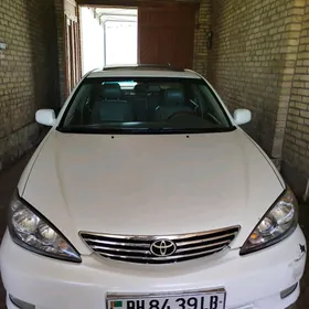 Toyota Camry 2005