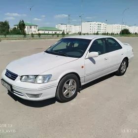 Toyota Camry 2000
