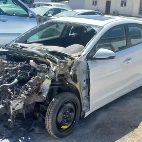 Hyundai Elantra 2019