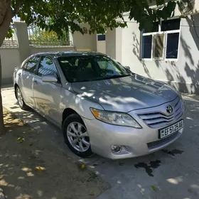 Toyota Camry 2010