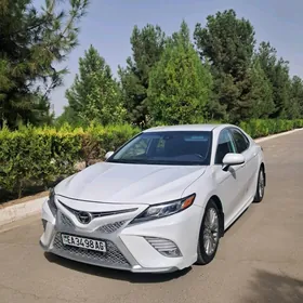 Toyota Camry 2020