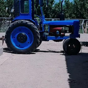 MTZ 80 2000