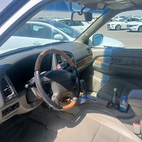 Infiniti QX4 2001