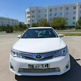 Toyota Camry 2012