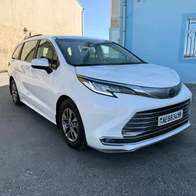 Toyota Sienna 2022