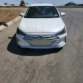 Hyundai Elantra 2020