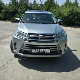 Toyota Highlander 2019