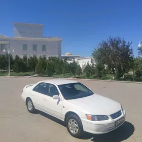 Toyota Camry 2000