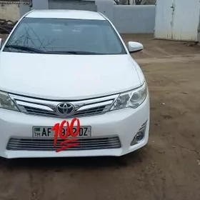 Toyota Camry 2012