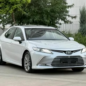 Toyota Camry 2022