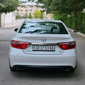 Toyota Camry 2015