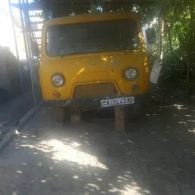 UAZ 452 1985