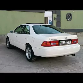 Lexus ES 300 1999