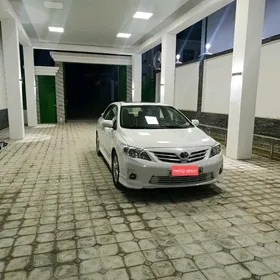 Toyota Corolla 2013