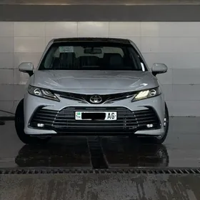 Toyota Camry 2022