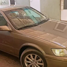 Toyota Camry 2000