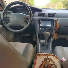 Toyota Camry 2001