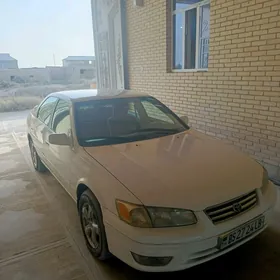 Toyota Camry 2000