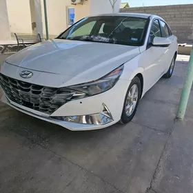 Hyundai Elantra 2021