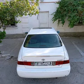 Toyota Camry 1999