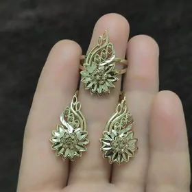 gyzyl kamplekt